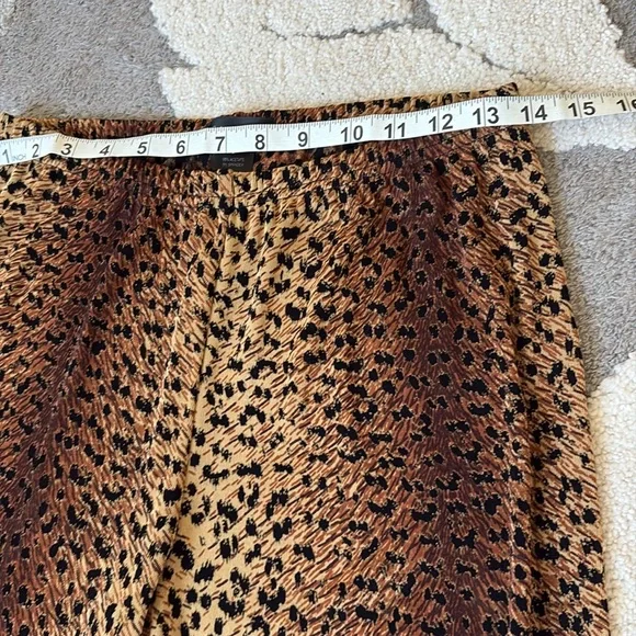 2 piece Lounge Set 🐆 - Picture 6 of 7